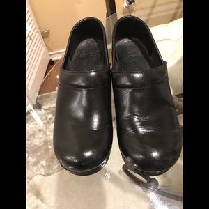 Dansko Clogs 7 Narrow leather insert. Like New